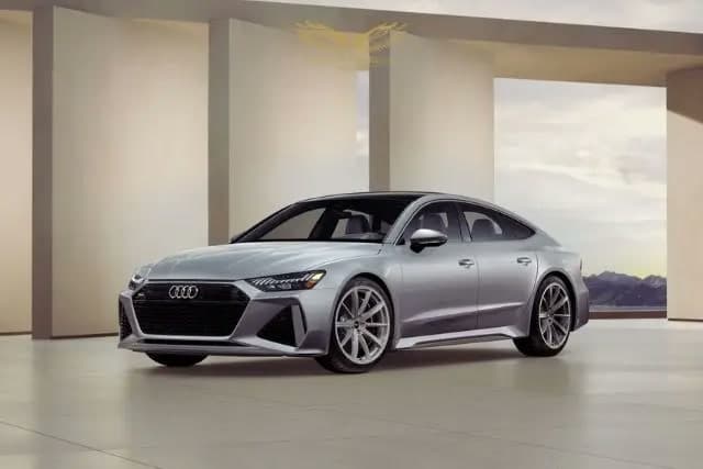Rent a 2023 Audi RS7 Sportback in Dubai — 600 hp four-door supercar.