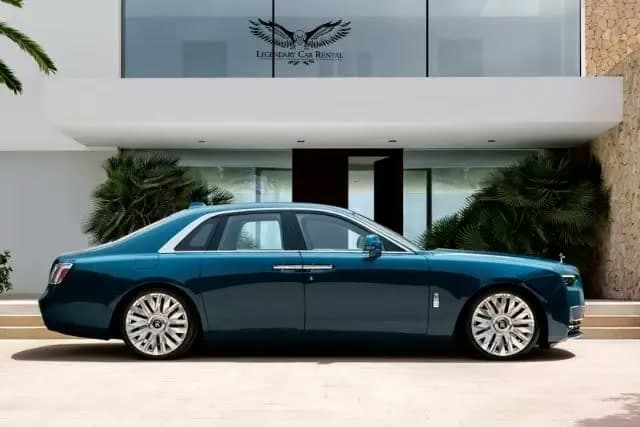 Rent a 2023 Rolls-Royce Ghost in Dubai — Effortless luxury, understated.